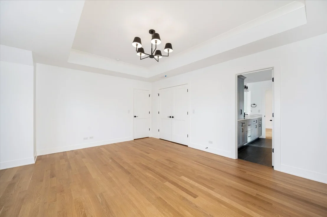 Photo of 964 S Hillside Avenue