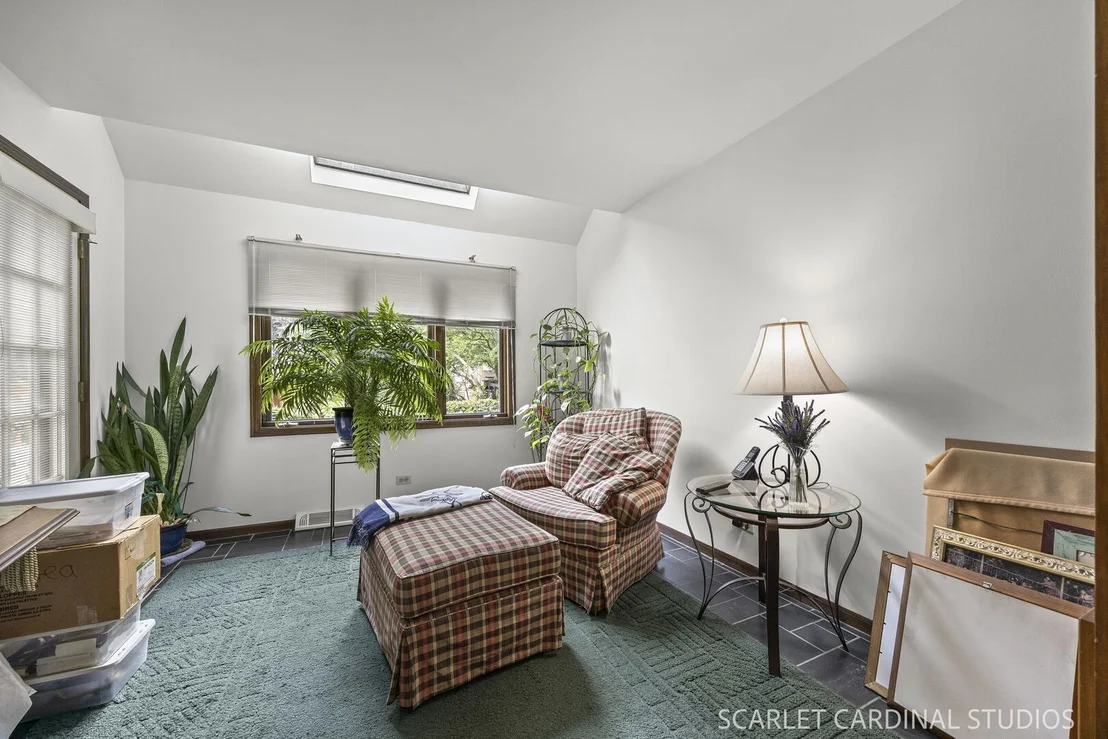 Photo of 849 S River Road