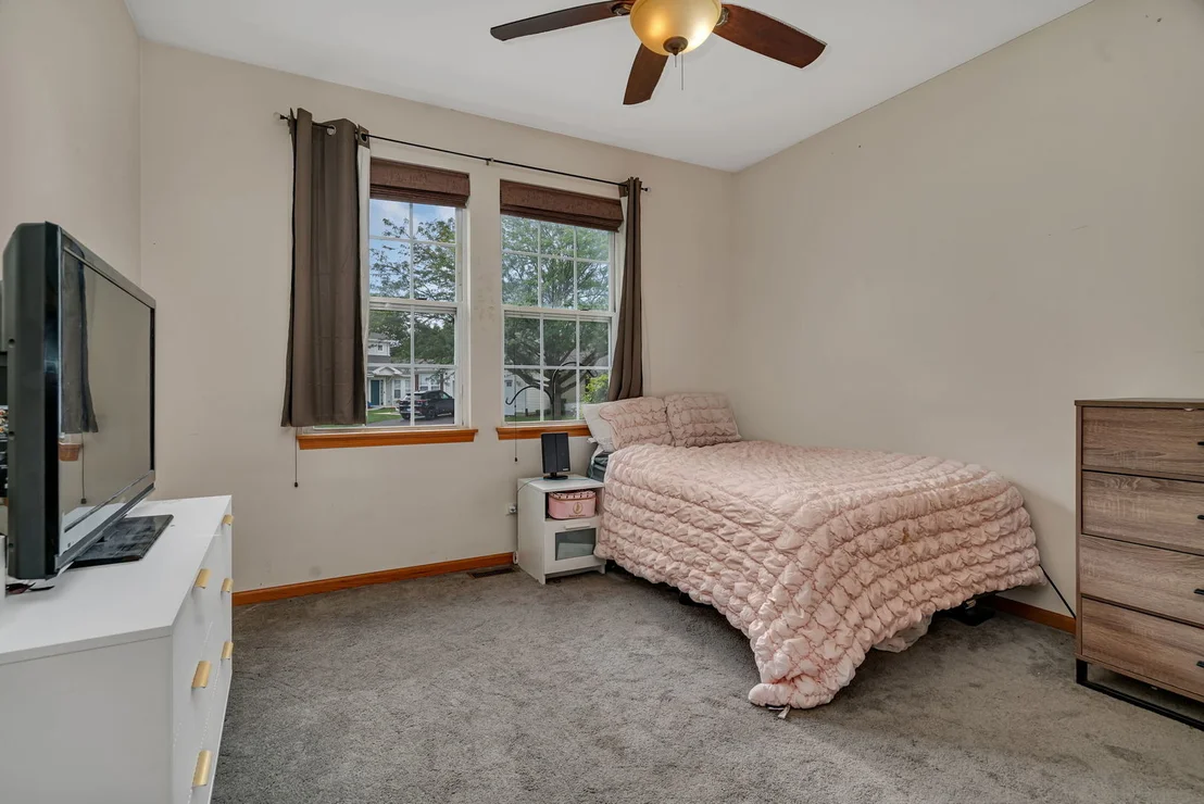 Photo of 16107 Huron Street