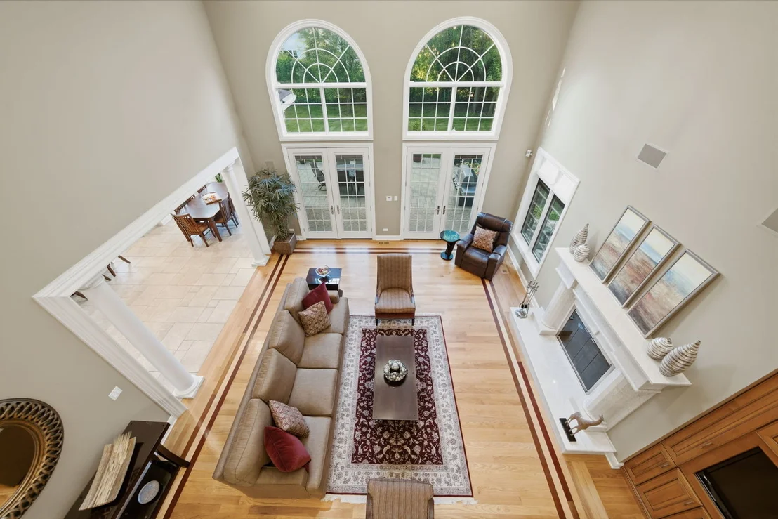 Photo of 3340 Lakeside Avenue
