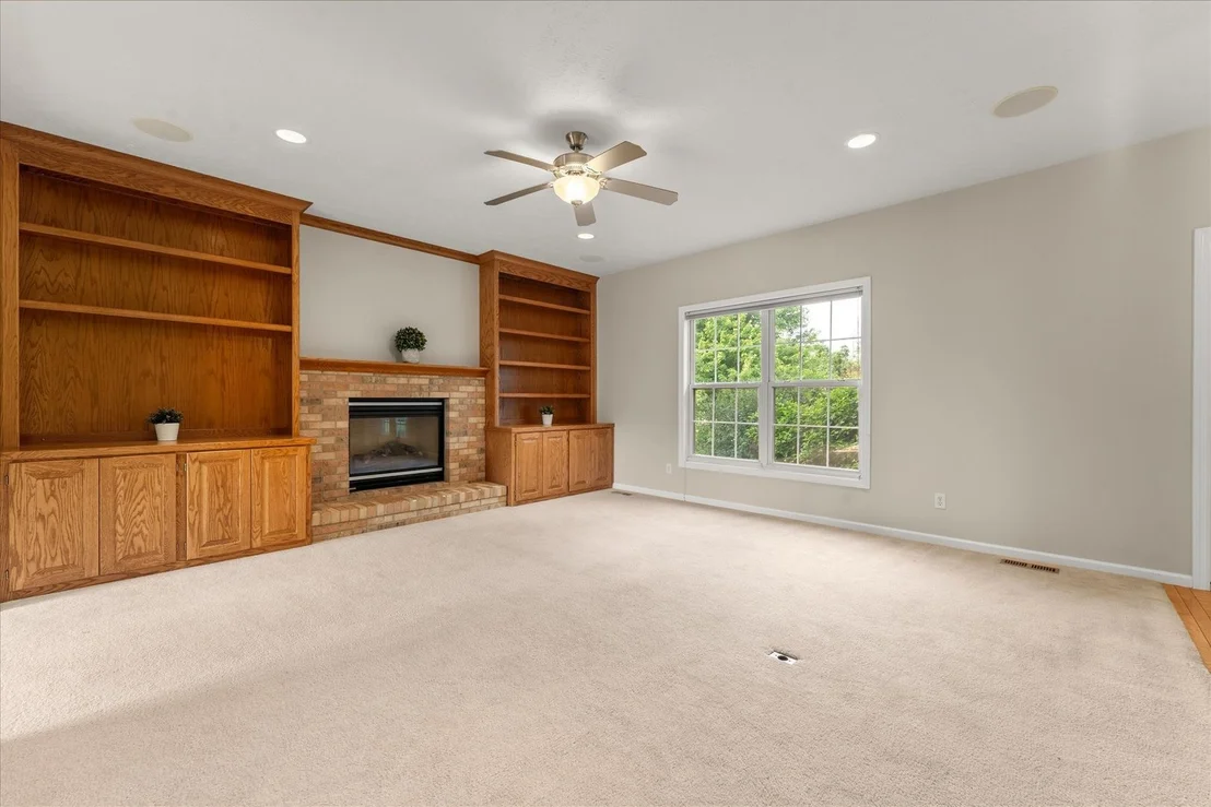 Photo of 1703 Deer Run Drive
