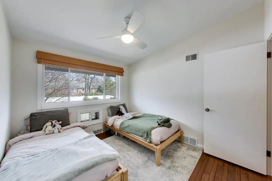 Photo of Unit 0 at 320 Linden Avenue