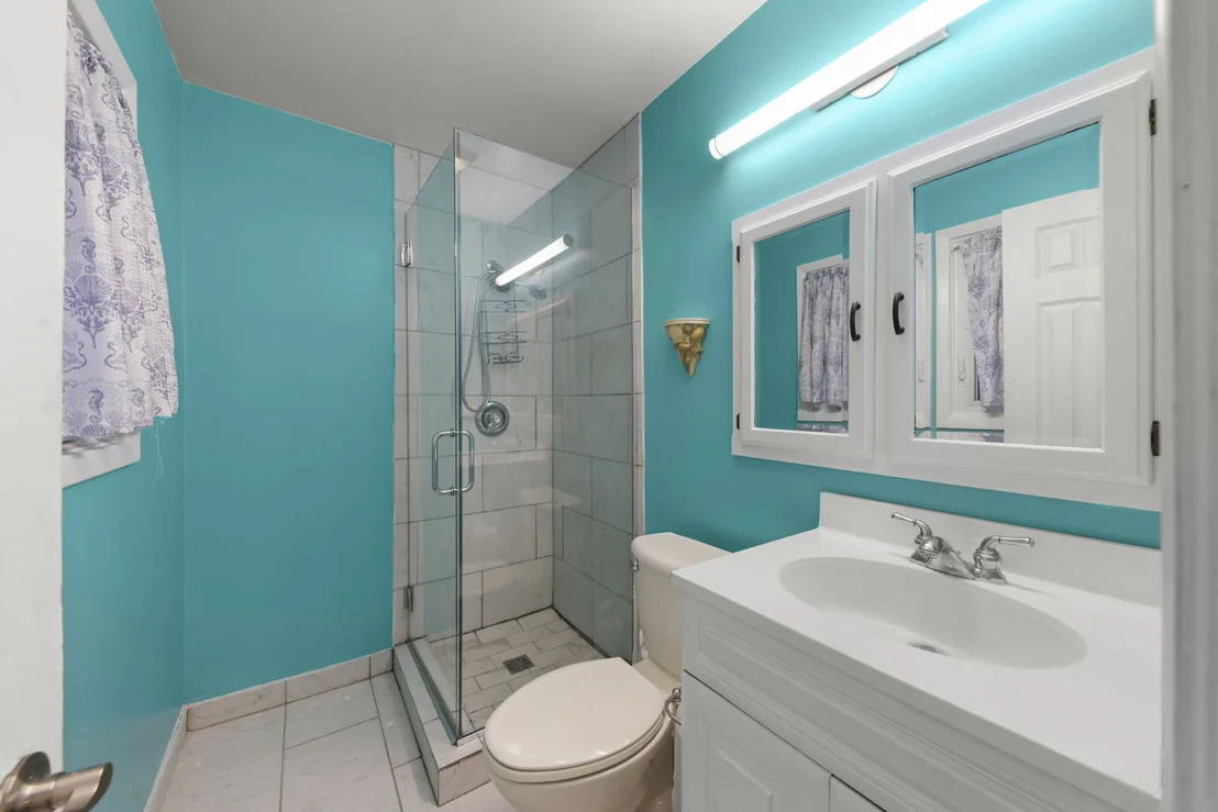 Photo of 7101 Edgebrook Lane