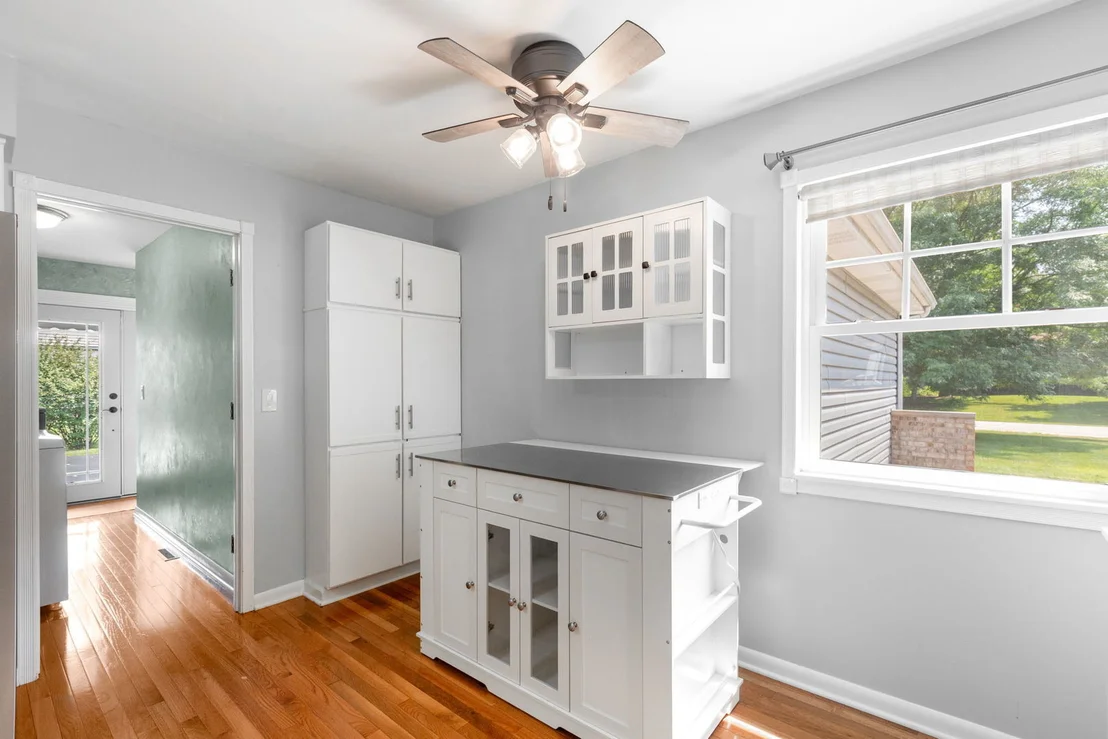 Photo of 392 Jean Street
