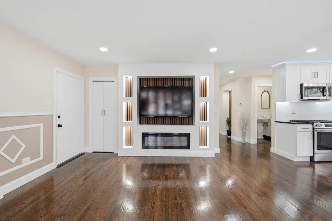 Photo of 1056 W 107th Place