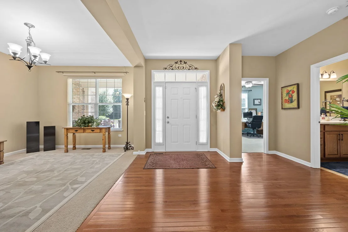 Photo of 1707 Pondview Drive