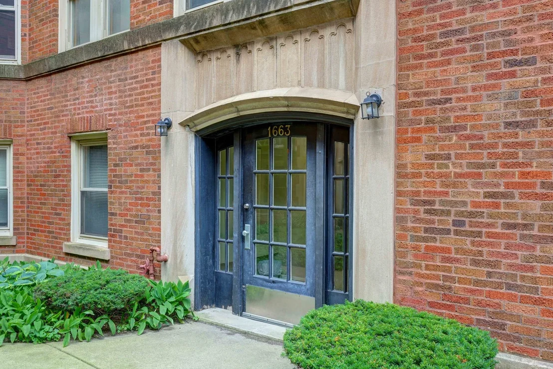 Photo of Unit 2 at 1663 W Pratt Boulevard