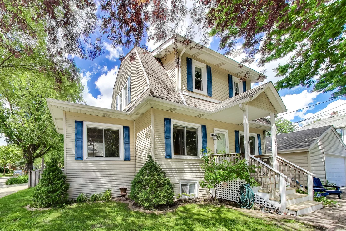 Photo of 834 Carpenter Avenue
