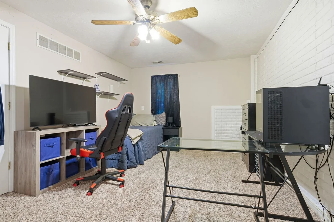 Photo of 2014 Woodhavens Drive