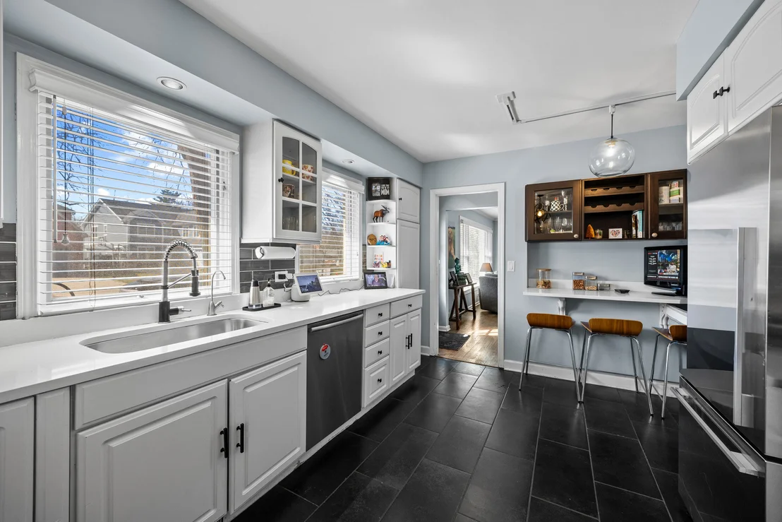 Photo of 914 Central Avenue