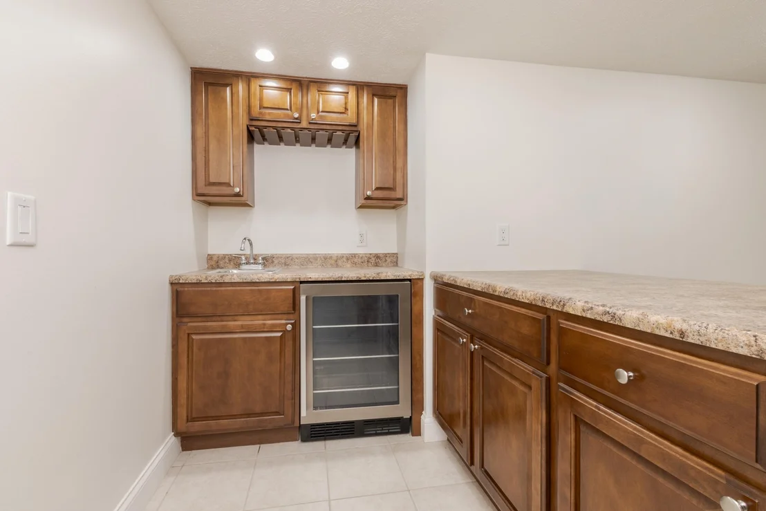 Photo of 980 Balsam Road