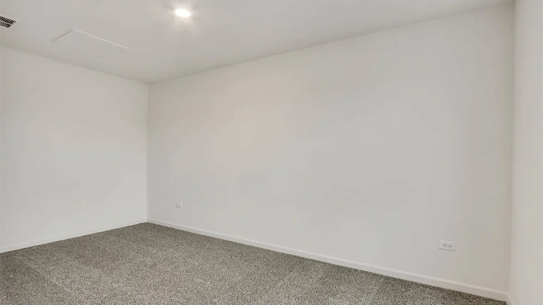 Photo of 405 Lakeshore Court