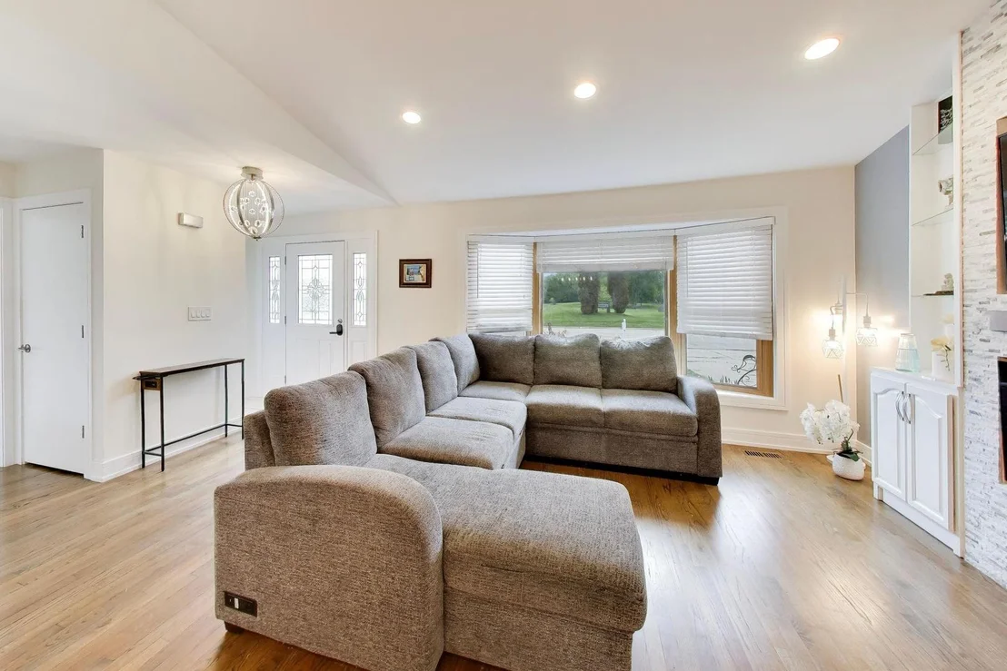 Photo of 1410 N Scully Drive