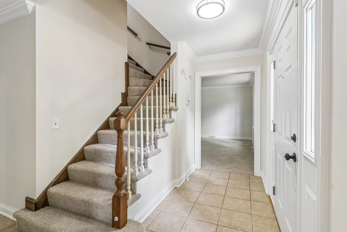 Photo of 1053 Laurel Lane