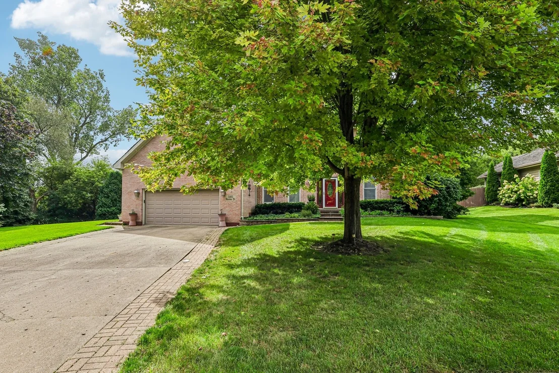 Photo of 2002 Ravine Drive