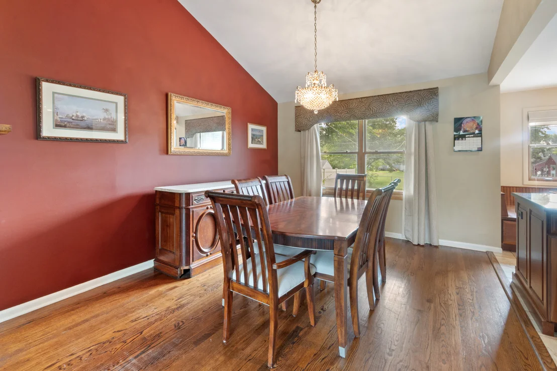 Photo of 1621 Longmeadow Drive