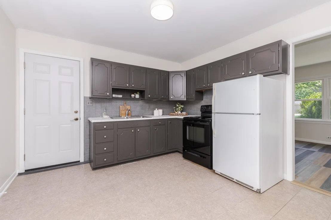 Photo of 906 Fairchild Avenue