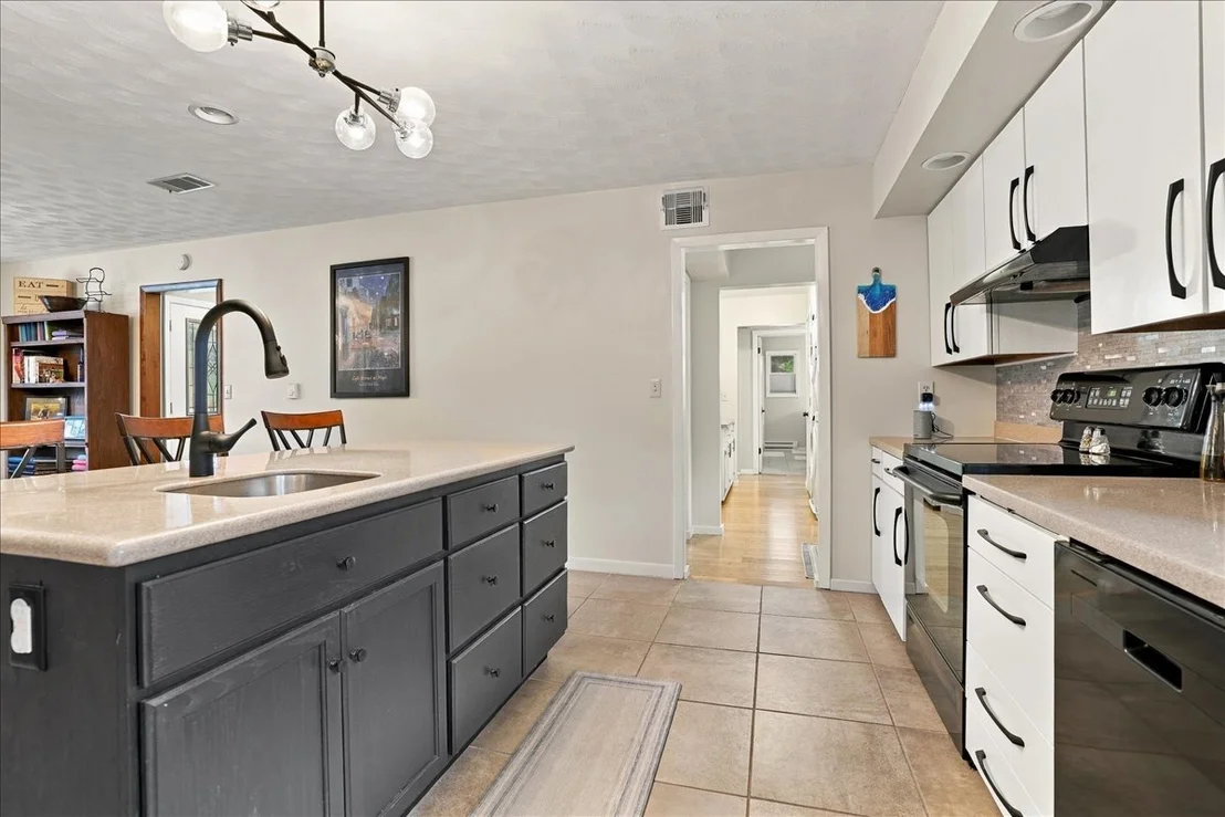Photo of 518 Sunrise Drive