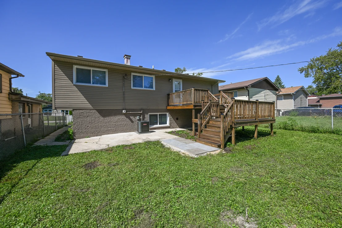 Photo of 16607 Paulina Street