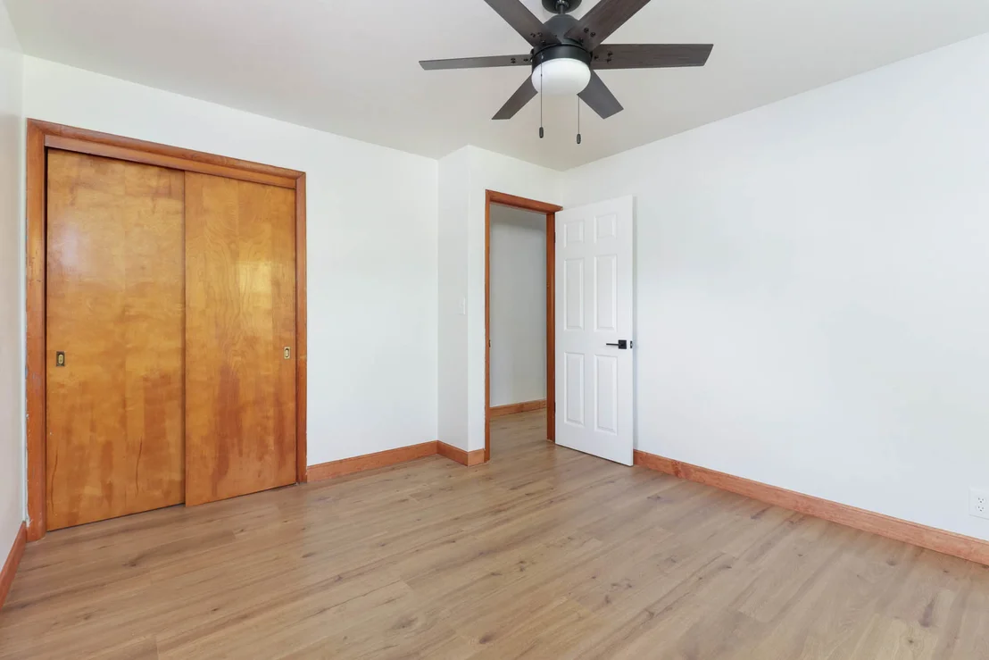 Photo of 602 W 3rd Street