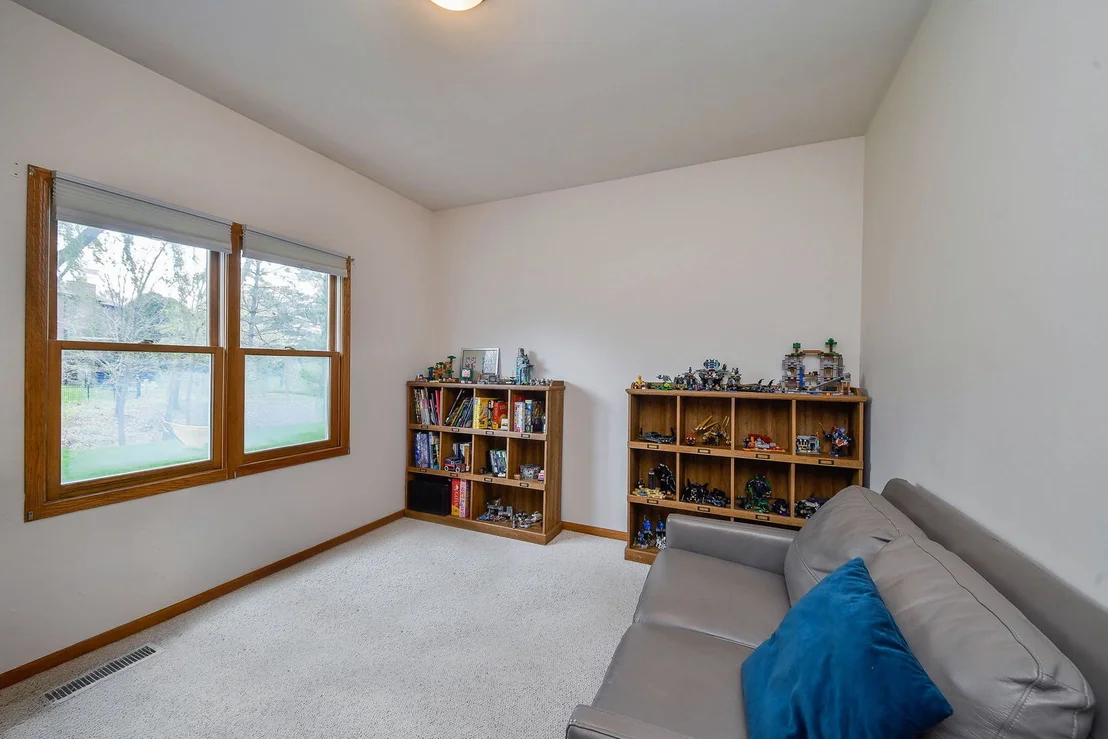 Photo of 635 Samantha Circle