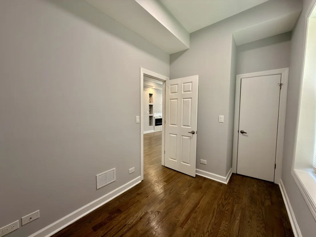 Photo of 4326 W Washington Boulevard