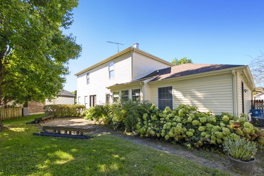 Photo of 130 Westhampton Court