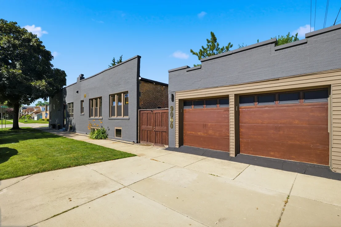 Photo of 9000 Monroe Avenue