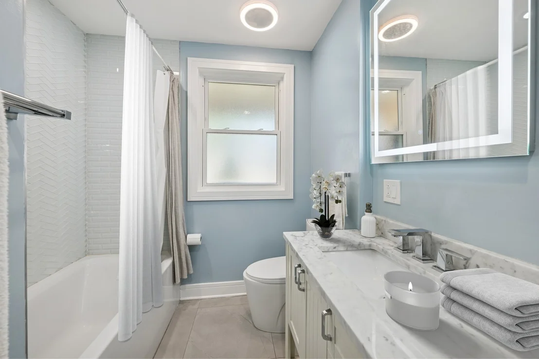 Photo of 637 Hibbard Road