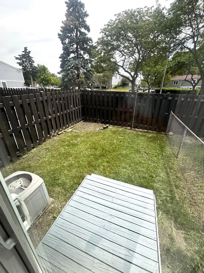 Photo of Unit 1863 at 1863 Williamsburg Drive