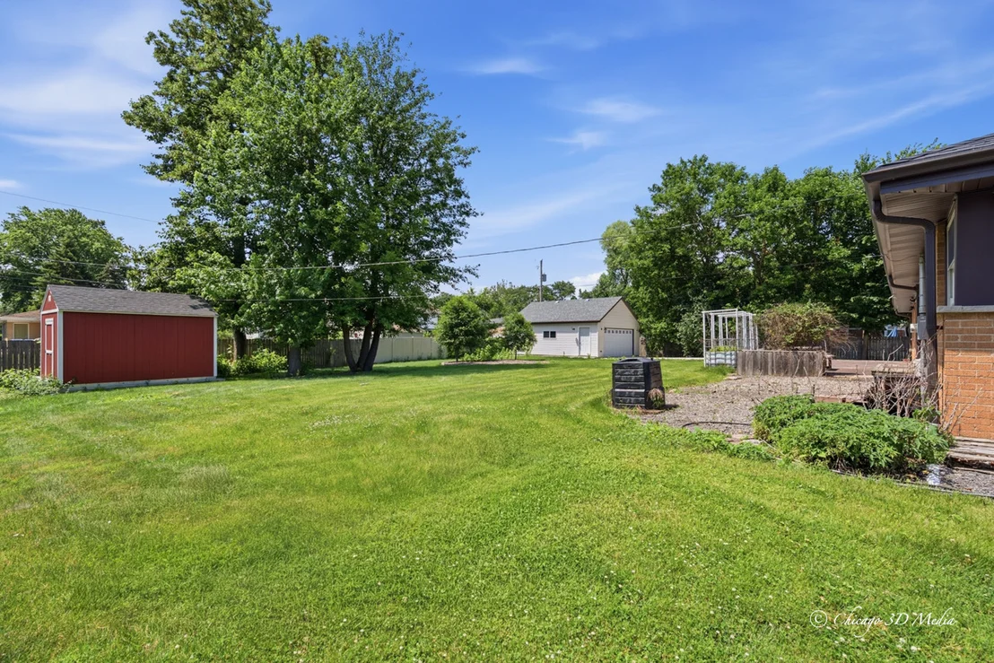 Photo of 95 E Thacker Street
