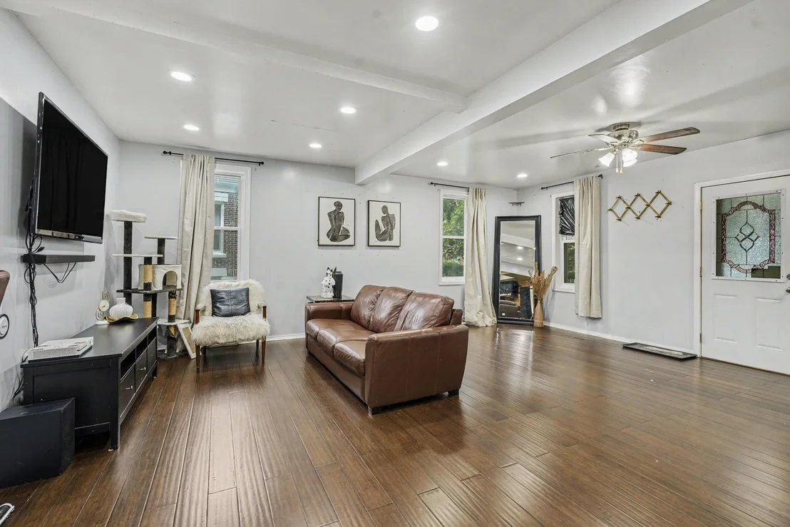 Photo of 1303 Cora Street