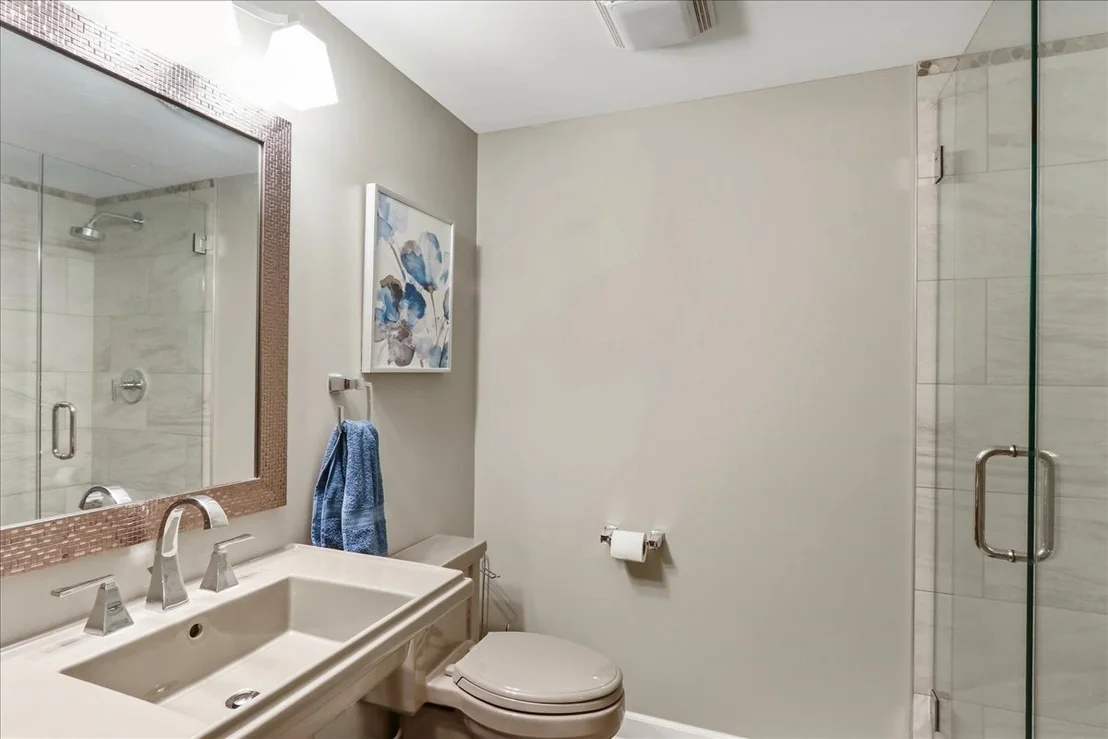 Photo of 519 Litchfield Lane