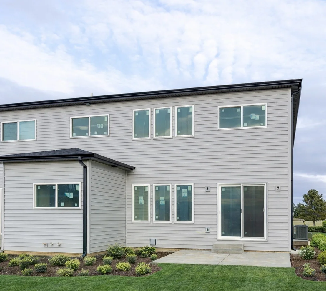 Photo of 379 LARKSPUR Lane