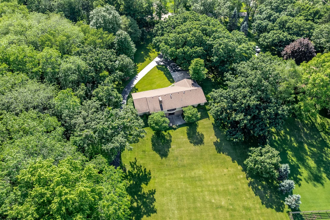 Photo of 7889 Shaw Road
