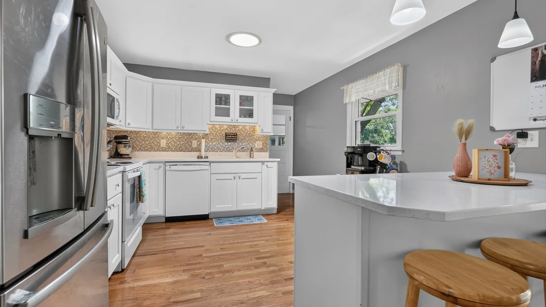 Photo of 1402 Maplewood Drive