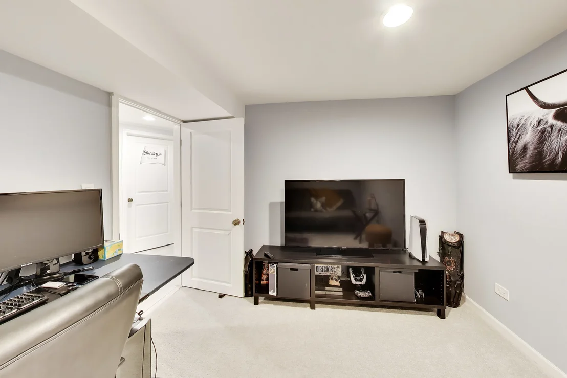 Photo of 772 Buckingham Court