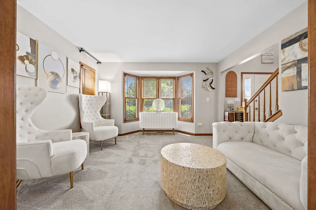 Photo of 452 Windsor Drive