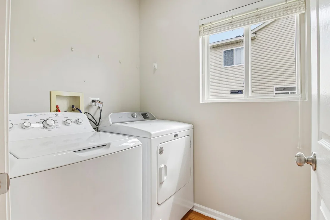 Photo of 479 Foxborough Trail