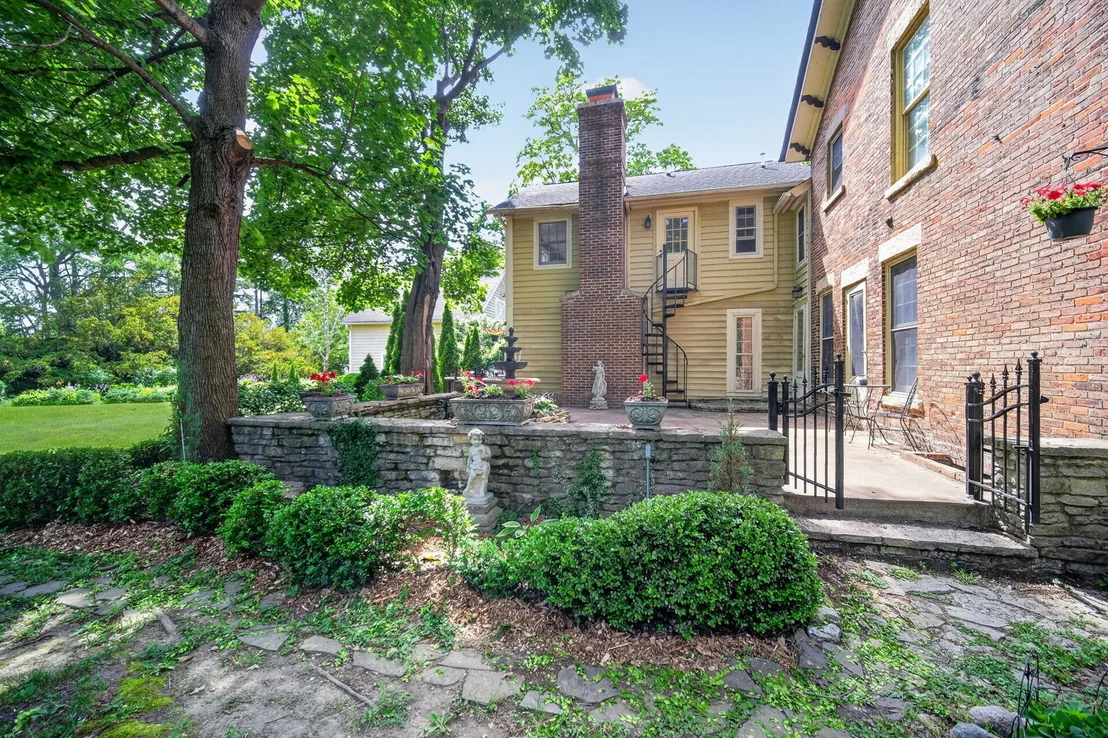 Photo of 36W927 Red Gate Road
