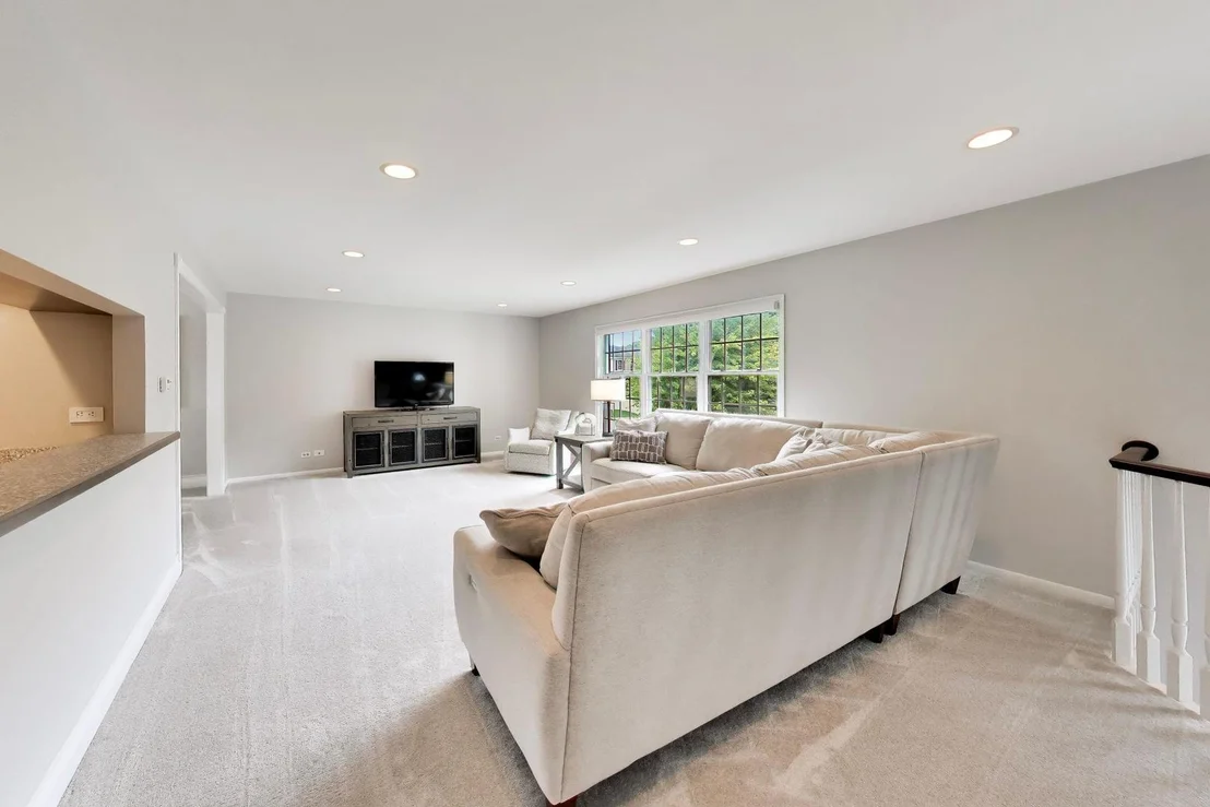 Photo of 955 W Gilbert Road