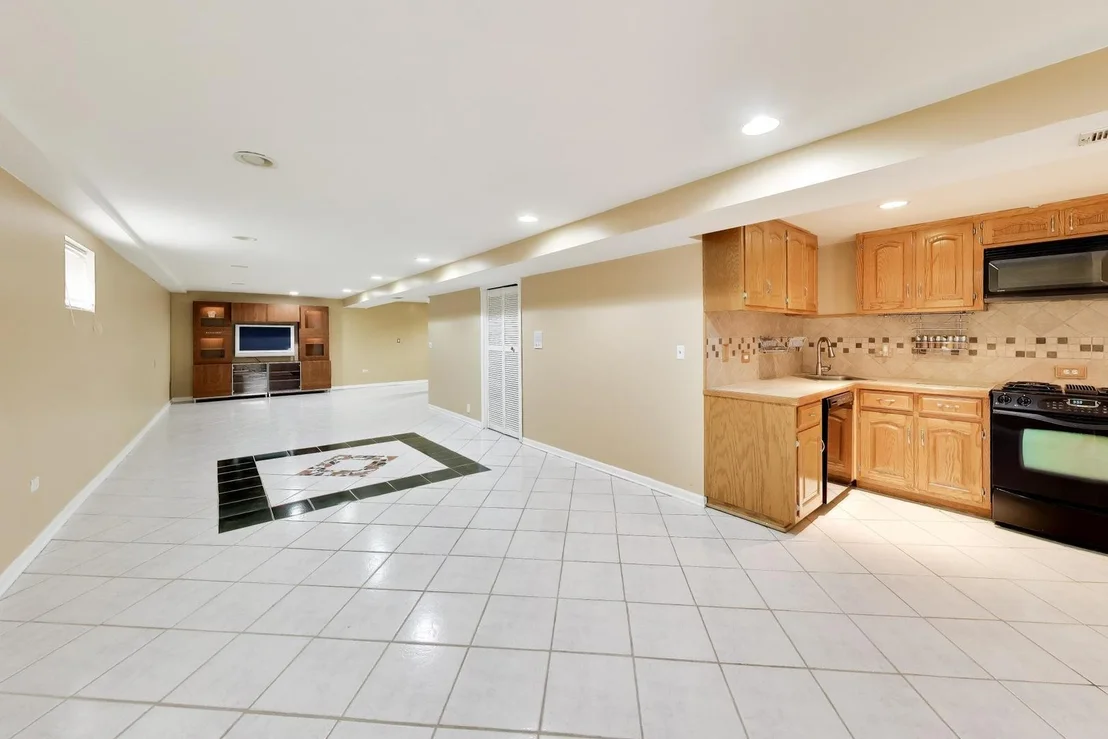 Photo of 443 N Tara Lane