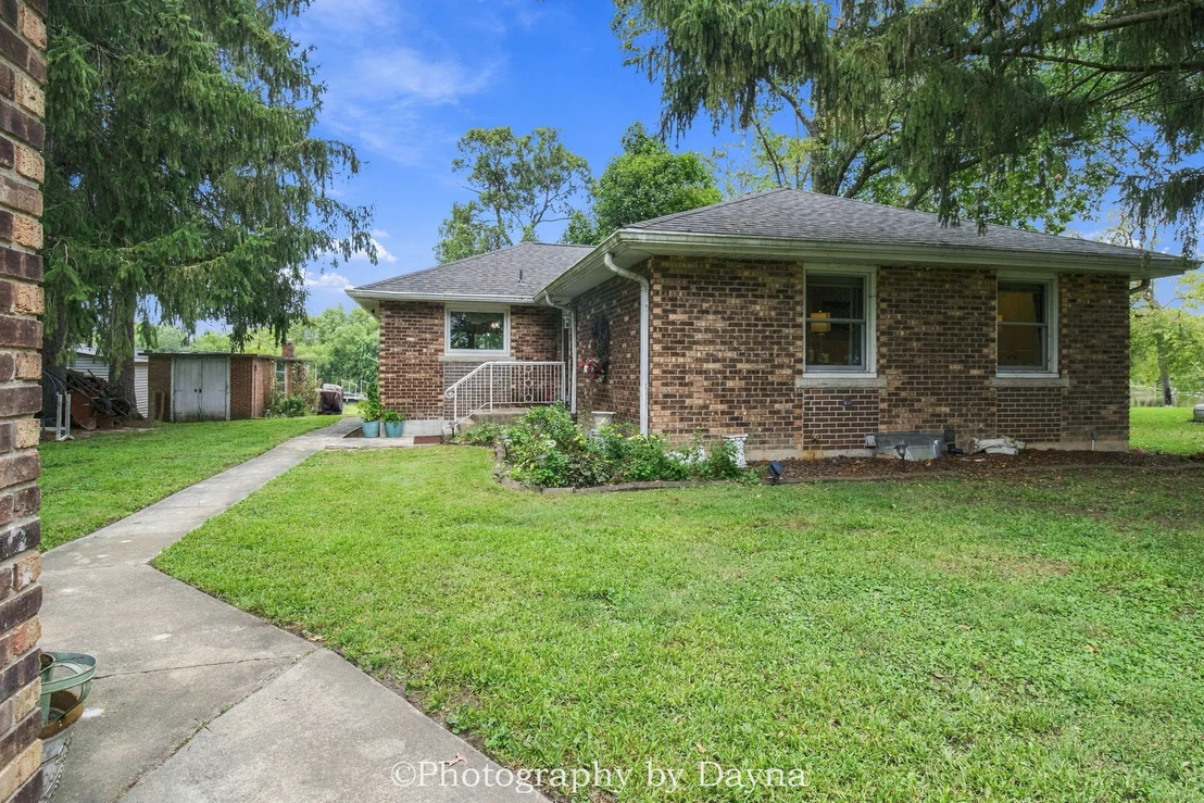 Photo of 2833 River Road