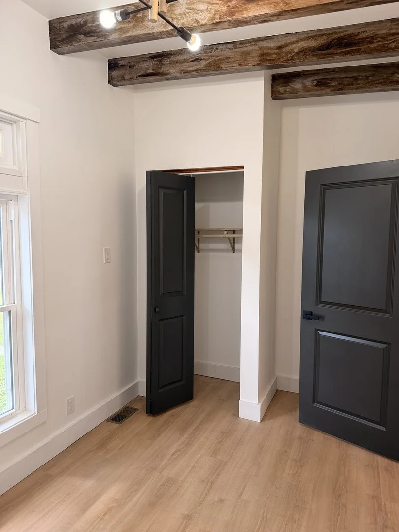 Photo of 121 Oak Drive