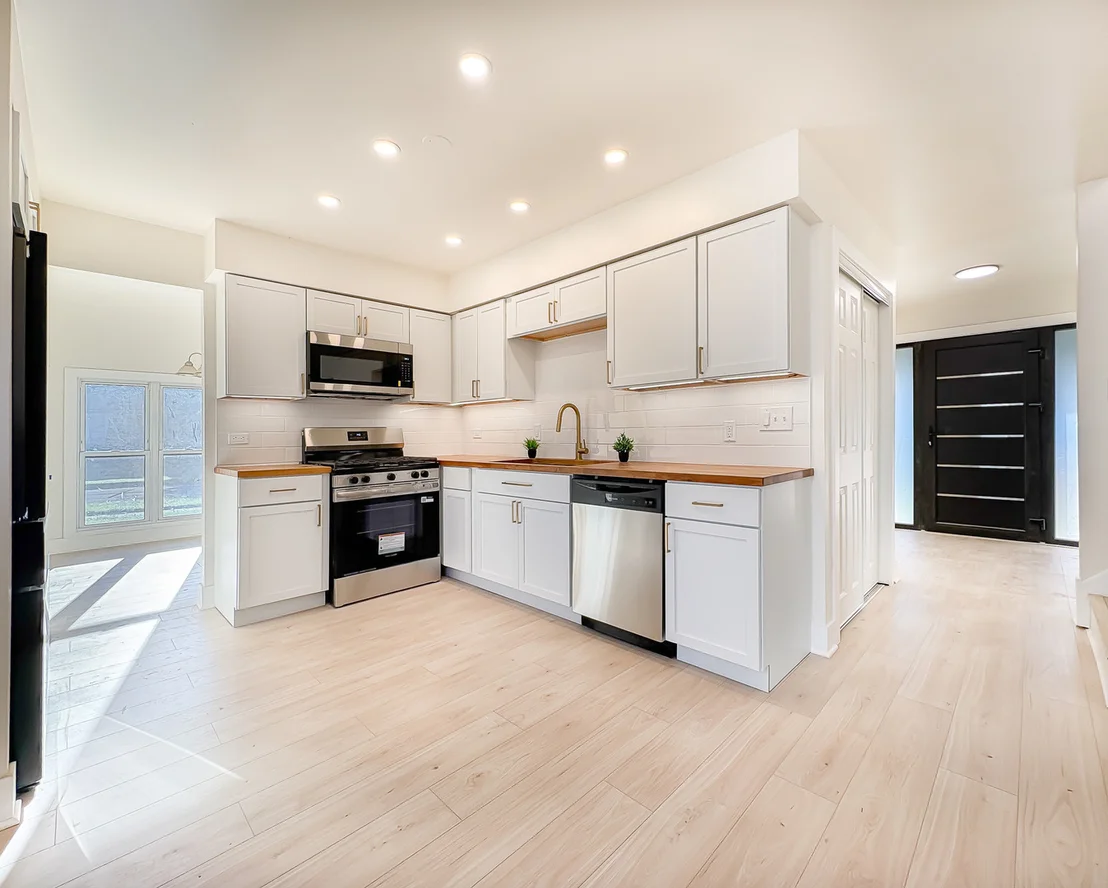 Photo of 18013 Park Avenue