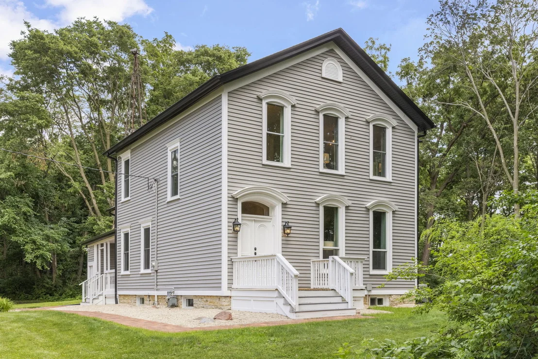 Photo of 7479 Grove Road