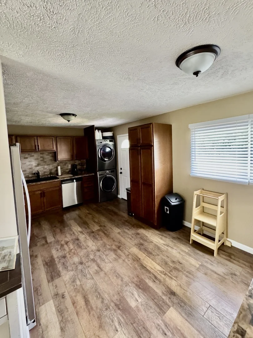 Photo of 326 Rowe Drive