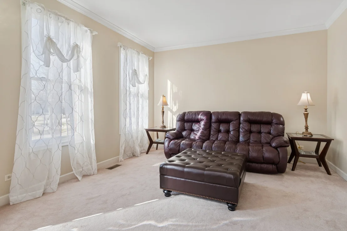 Photo of 2667 Charter Oak Drive