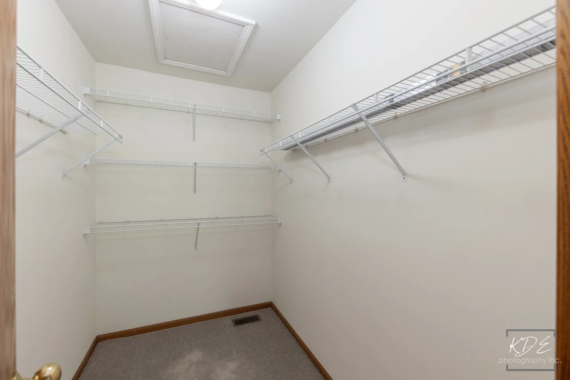Photo of 14017 S Cambridge Circle