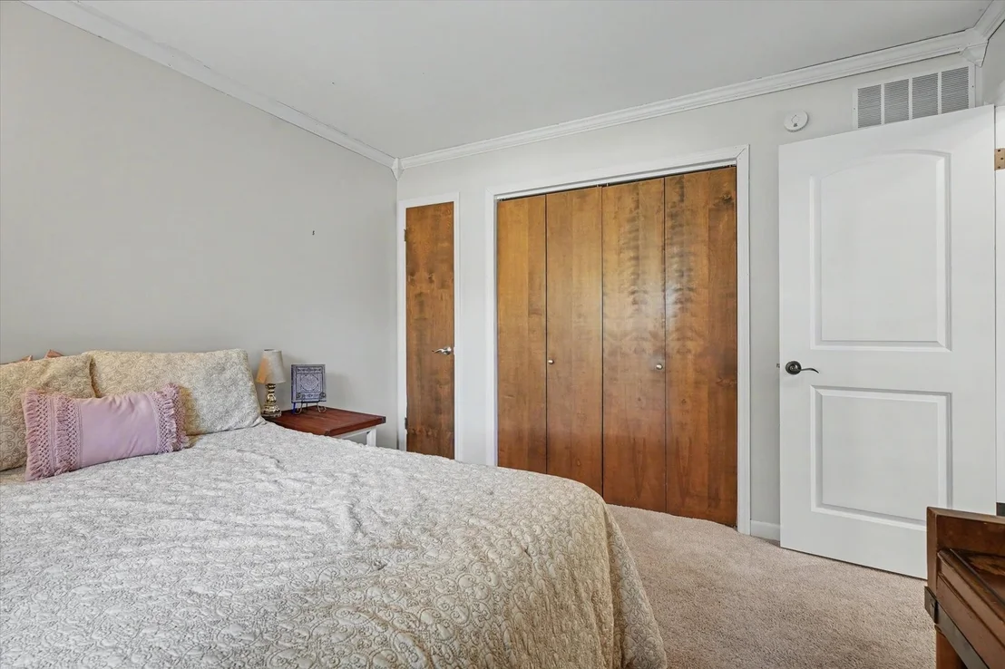 Photo of 1 James Court